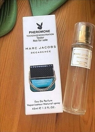 Marc Jacobs 