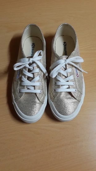 simli superga