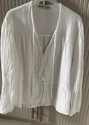 Bohem V Yakalı Beyaz Keten Kadın Gömlek - Görsel 3
