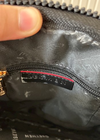 Beymen Parlak Siyah Yılan Derisi Desenli Deri Çanta - Görsel 8