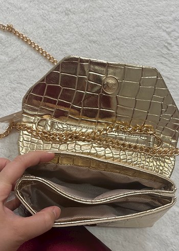Altın Renk Zincir Detaylı Yılan Desenli Kadın Çanta - Görsel 6
