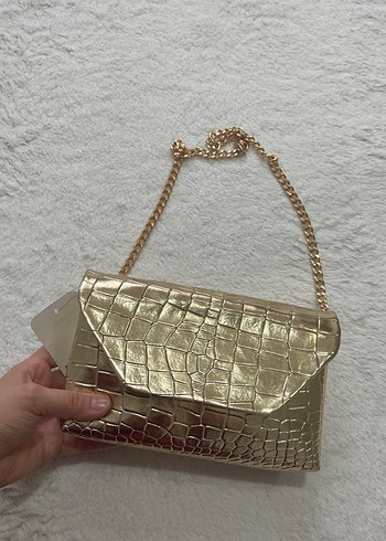 Altın Renk Zincir Detaylı Yılan Desenli Kadın Çanta - Görsel 4