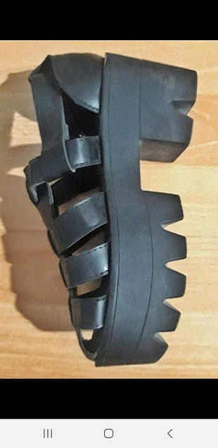 35 Beden siyah Renk Choies, 35 numara, platform topuklu sandalet