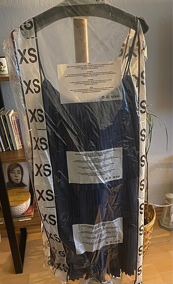 xs Beden Mango Dökümlü Mini Elbise