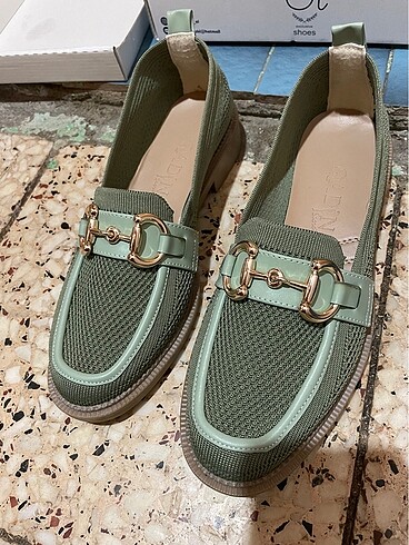 Mint yeşili klasik ayakkabı