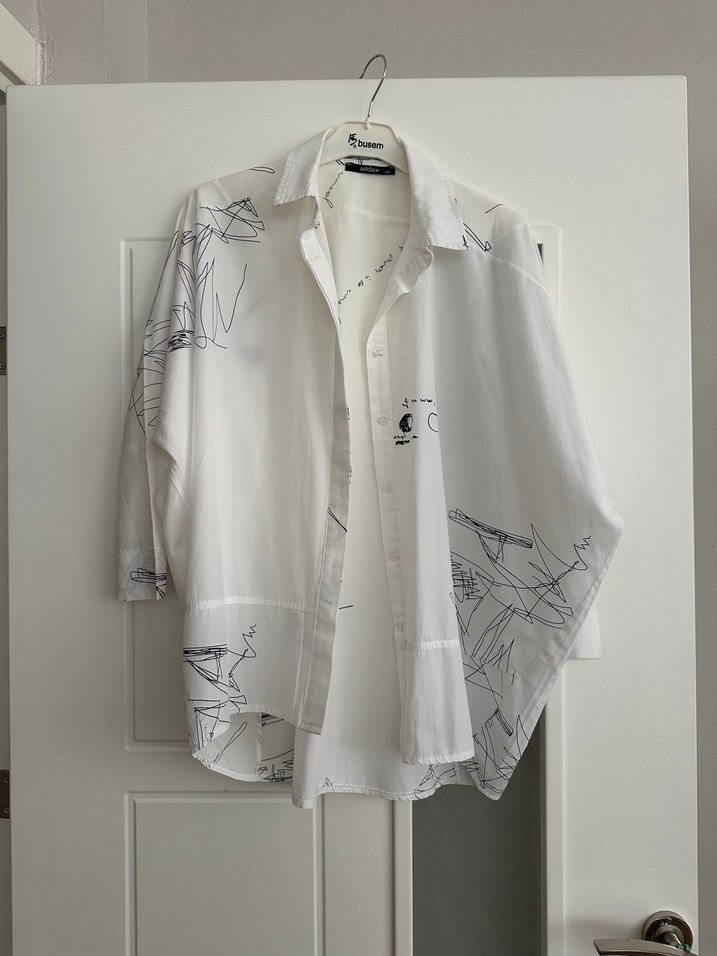 Baskılı Oversize Keten Beyaz Gömlek - Görsel 2