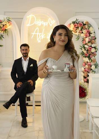 Beyaz Drapeli Uzun Abiye Elbise - Görsel 3