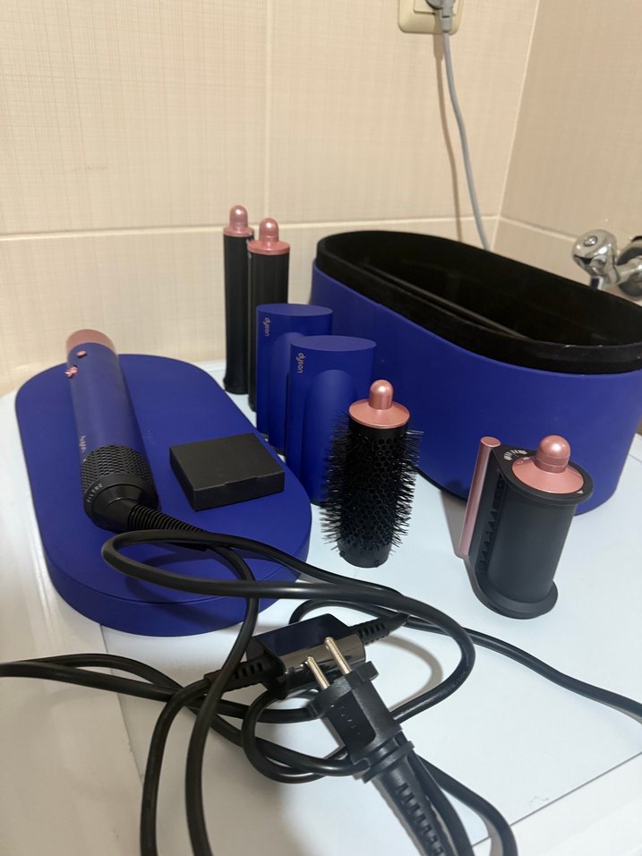 Dyson Mavi Saç Şekillendirici Set - Görsel 2