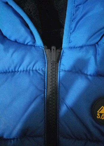 S. Oliver Erkek Çocuk Mavi Kapüşonlu Mont - Görsel 4