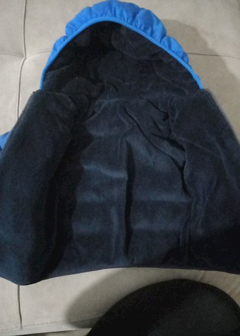 S. Oliver Erkek Çocuk Mavi Kapüşonlu Mont - Görsel 5