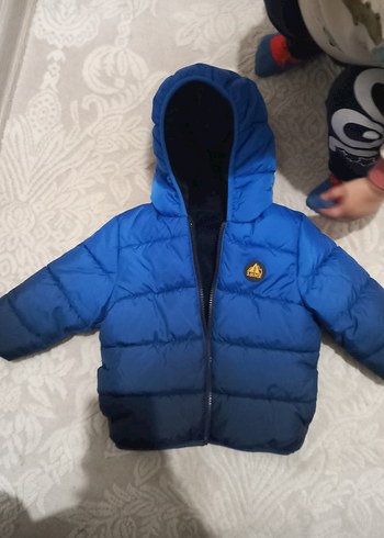 S. Oliver Erkek Çocuk Mavi Kapüşonlu Mont - Görsel 2