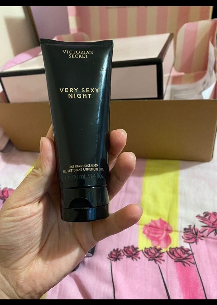 Victoria secret parfüm  - Görsel 2