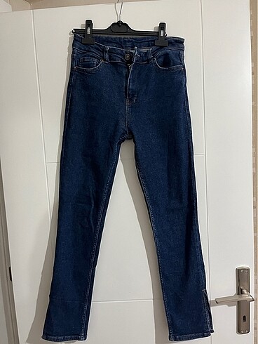 paça detaylı jean
