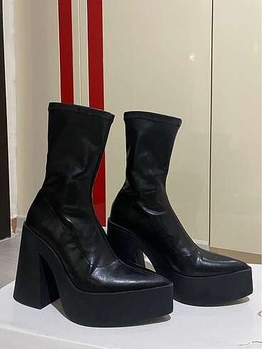 BERSHKA PLATFORMLU BOT