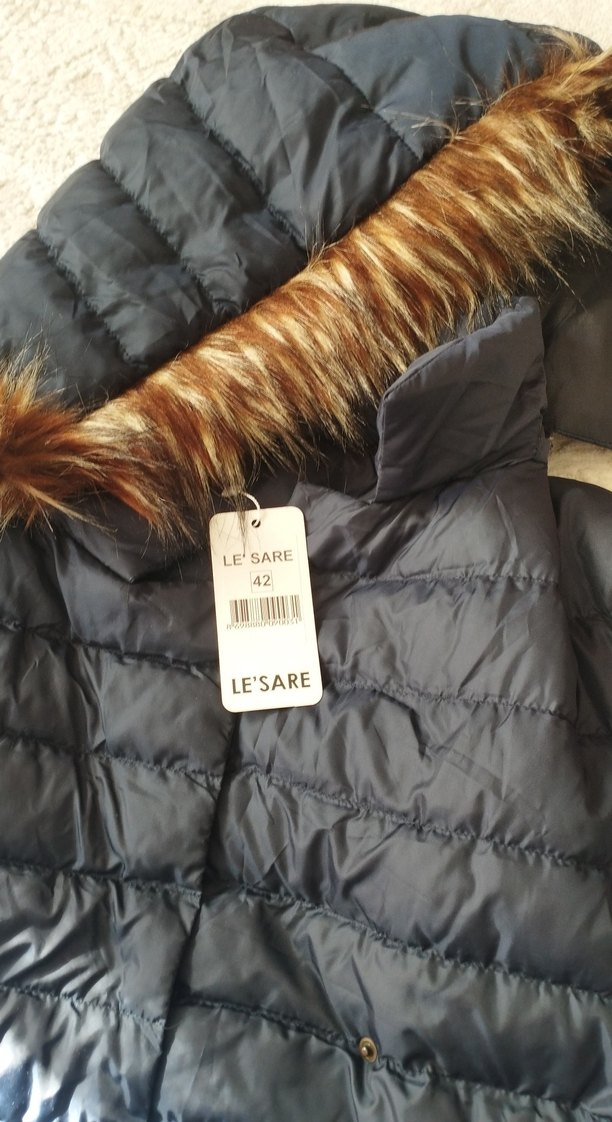 Kadın Siyah Uzun Kürklü Kaban - Görsel 3