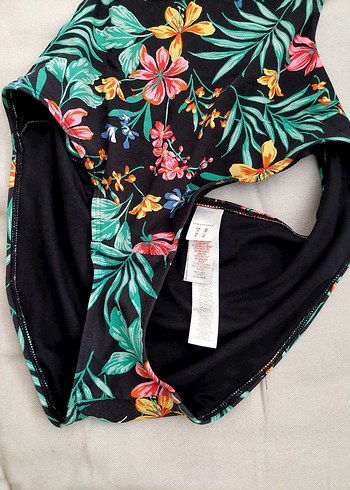 Çiçek Desenli Drapeli Uzun Mayokini - Görsel 2