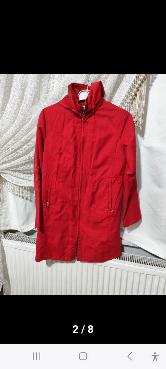 Kırmızı Kapüşonlu Bayan Astarlı  Yağmurluk - Görsel 2
