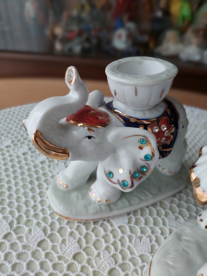 Beyaz yavrusu  Fil ve fil Mumluk iki ürün fiyatı - Görsel 2