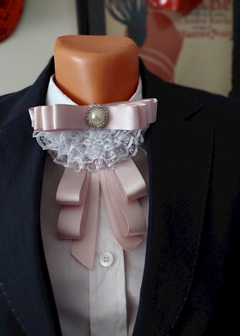 Pembe Nakışlı Fiyonk Broş - Görsel 4