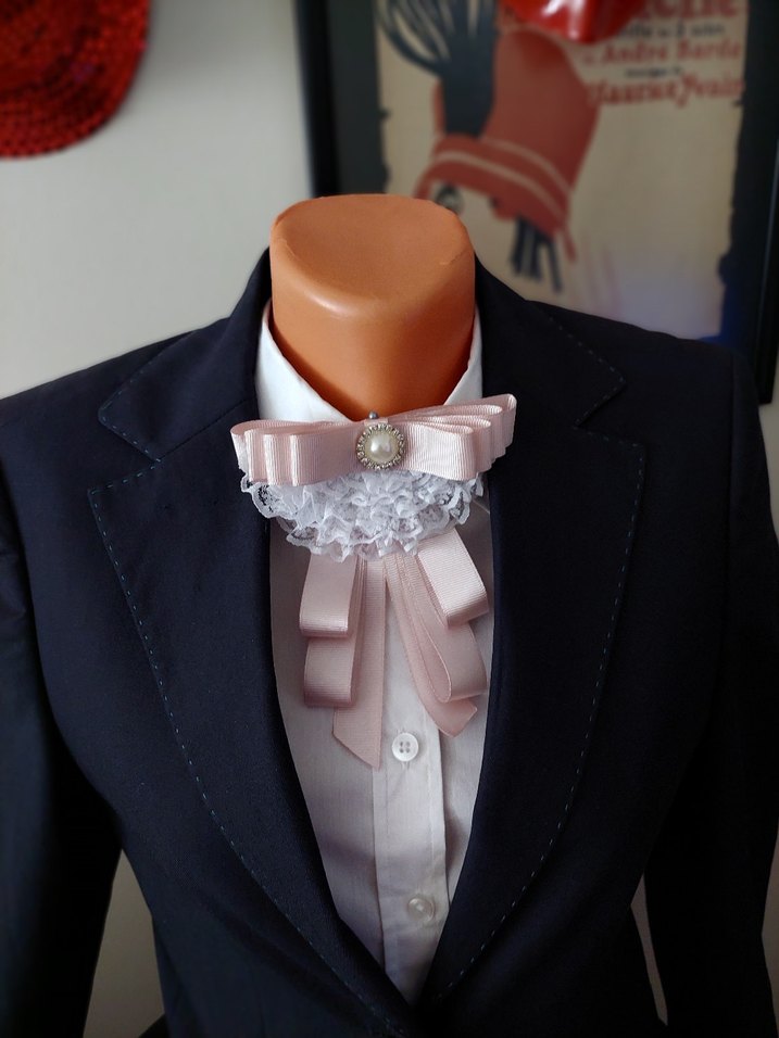 Pembe Nakışlı Fiyonk Broş - Görsel 3