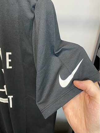 Nike Erkek Tshirt Orjinal Nike