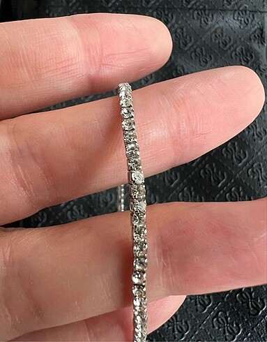  Beden FATURALI GUESS BİLEKLİK