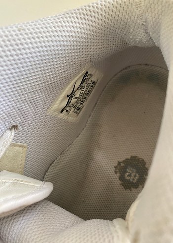 39 Beden beyaz Renk Orijinal Nike Air bot tarzında spor ayakkabı