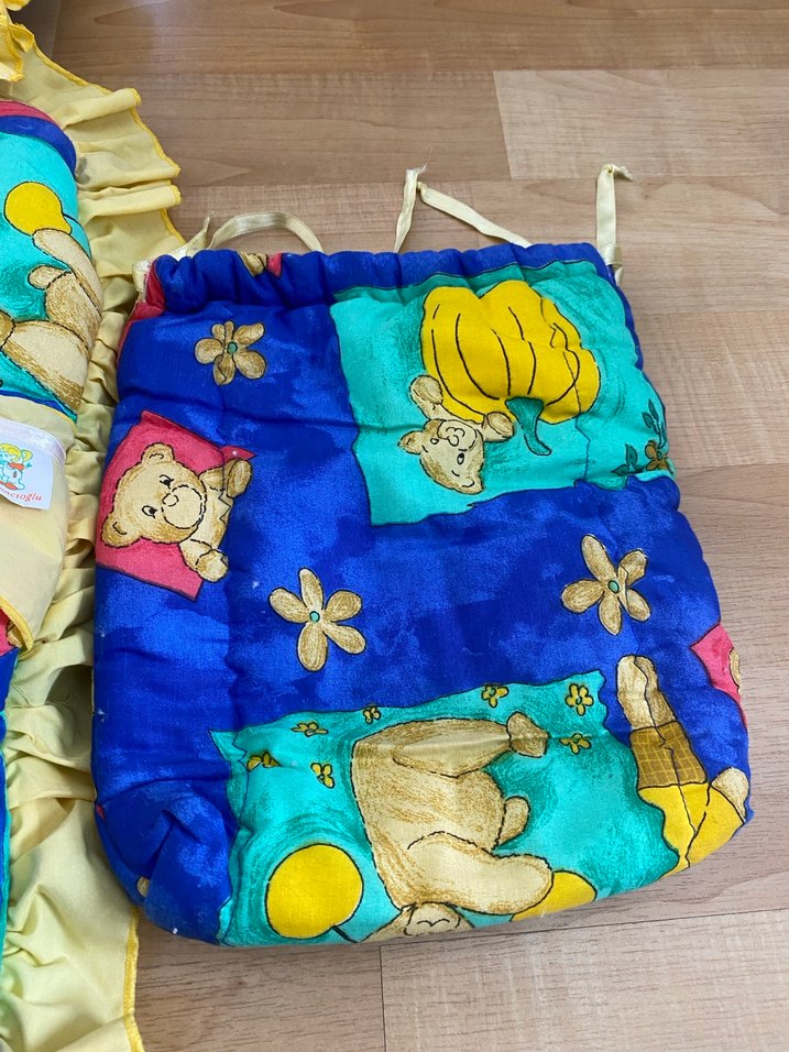 Çocuklar için renkli baskılı uyku seti - Görsel 3