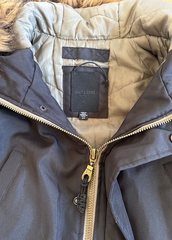 Koyu Gri Kapüşonlu Erkek Mont - Görsel 3