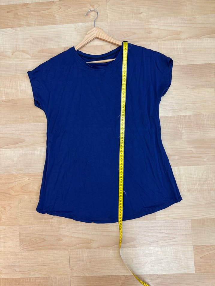 Basic Kısa Kollu Salaş Viskon Penye Tişört - Görsel 4