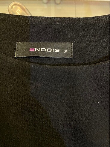 Kolsuz basic siyah dizaltı elbise - Görsel 4