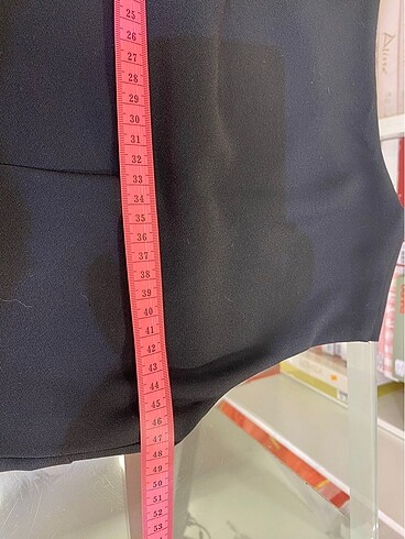 Kolsuz basic siyah dizaltı elbise - Görsel 5