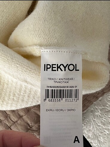 m Beden İpekyol sırt dekolteli kazak