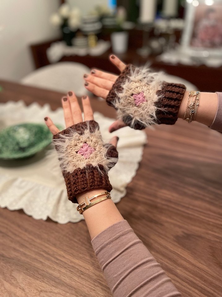 Bej Bohem Kürklü Örgü Kadın Eldiven - Görsel 3
