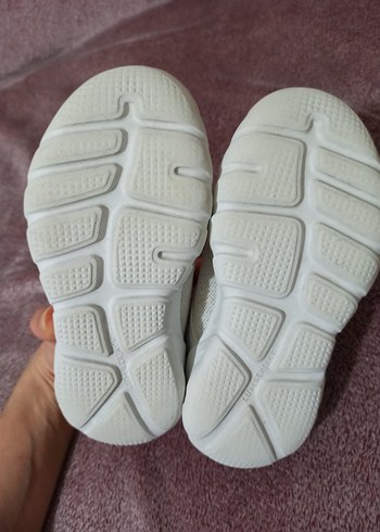 Kızlar için Beyaz Bağcıklı Spor Ayakkabı - Görsel 5