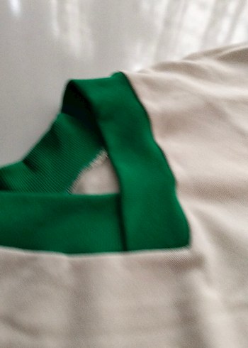 Yeşil Yakalı Beyaz Hamile Tişörtü - Görsel 3