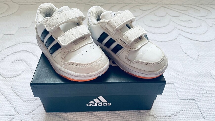 22 Numara Adidas