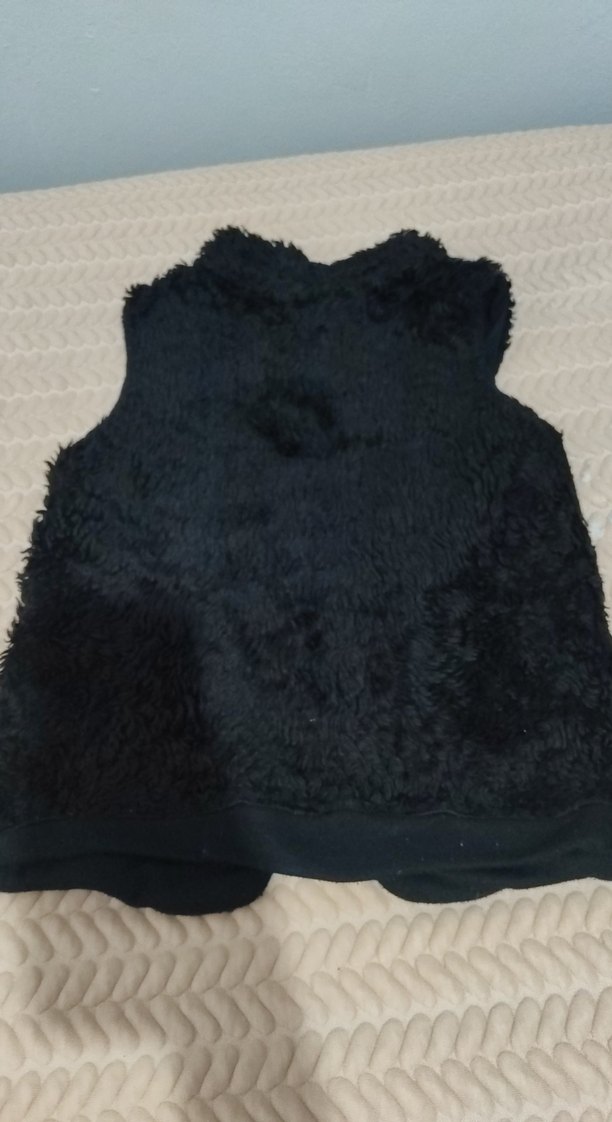 Siyah Kürklü Kadın Yelek - Görsel 4