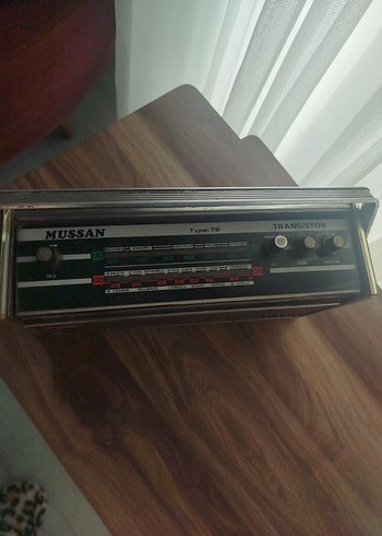 Kahverengi Ahşap tarihi radyo çalışmıyor ama Antika 60 yıllık - Görsel 6