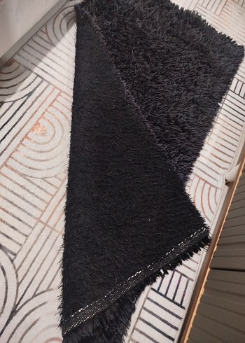 siyah Uzun Tüylü Halı - Görsel 4