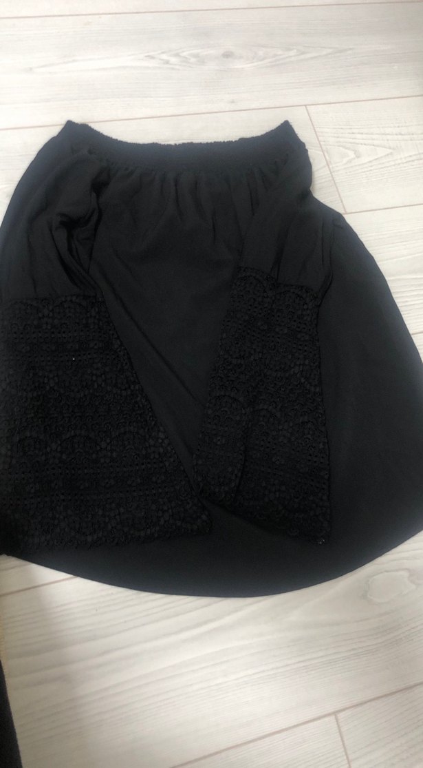 Siyah straplez bluz tül detaylı kolları - Görsel 3