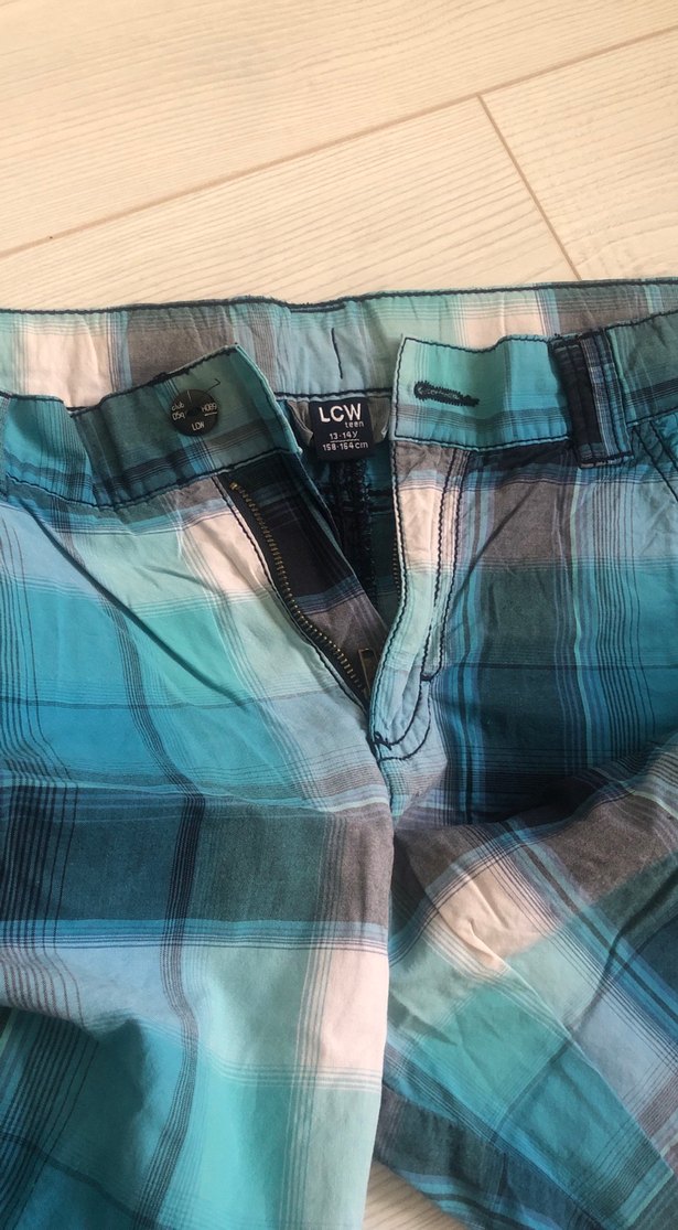 Erkek 13/14 yaş Gri Mavi Kemerli Kısa Şort - Görsel 4