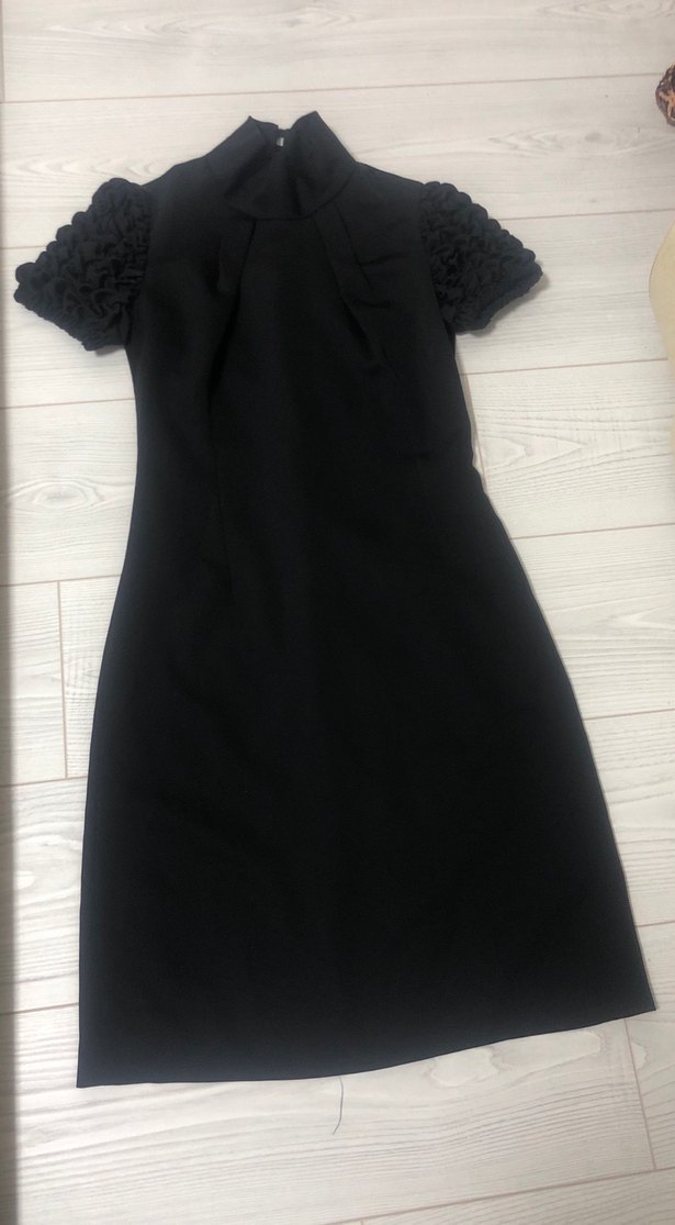 Kısa Kollu Siyah Midi Gotik Elbise denın marka - Görsel 2