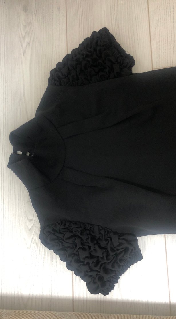 Kısa Kollu Siyah Midi Gotik Elbise denın marka - Görsel 3