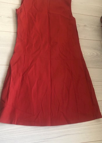 Kırmızı V Yaka Pilili Midi Elbise - Görsel 3