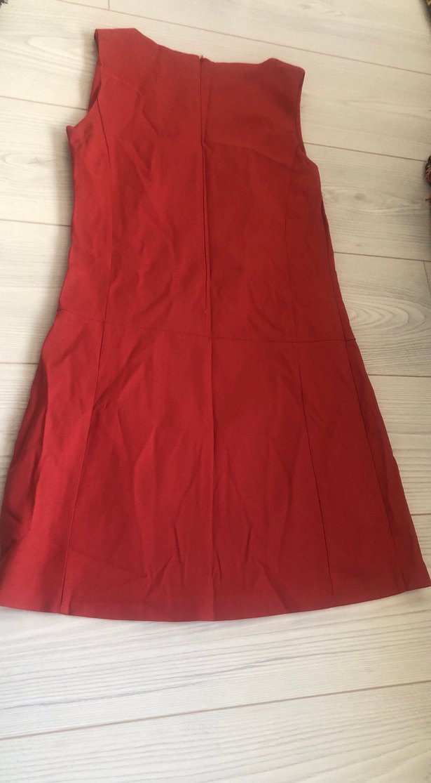 Kırmızı V Yaka Pilili Midi Elbise - Görsel 3