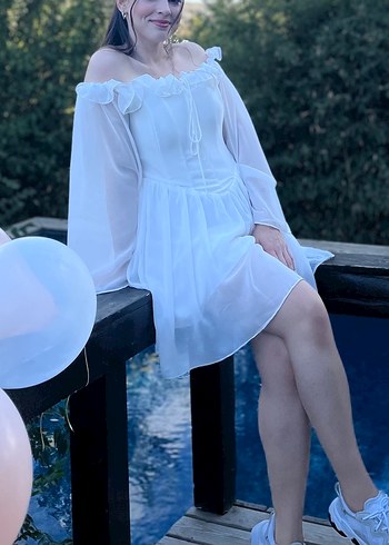 Beyaz Mini Kayık Yaka Fırfırlı Elbise - Görsel 2