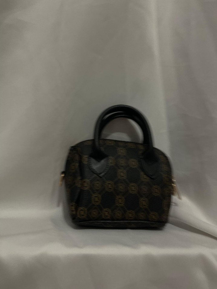 Klasik Siyah Deri Kadın El Çantası - Görsel 3