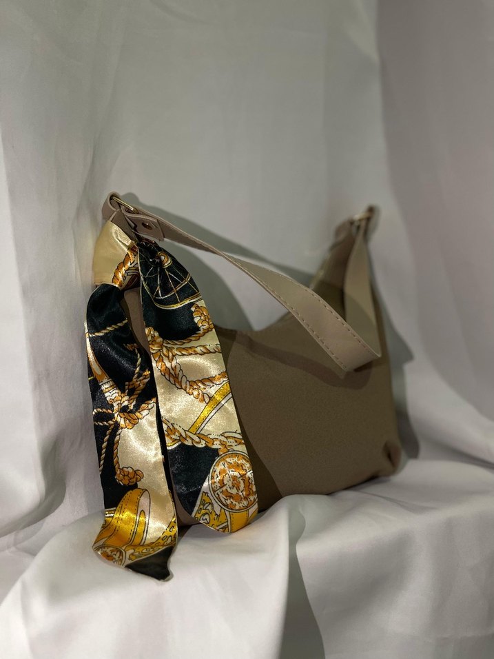 Bej Tokalı Yılan Desenli Kadın Çanta - Görsel 2