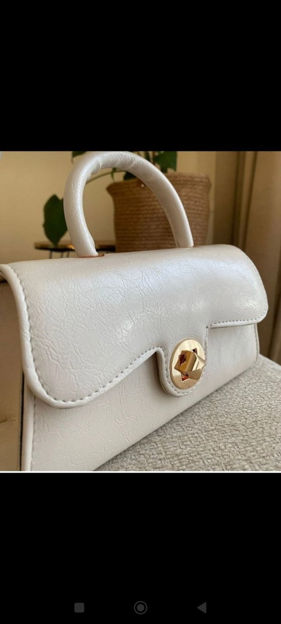 Beyaz Deri Tokalı Kadın Çanta - Görsel 3